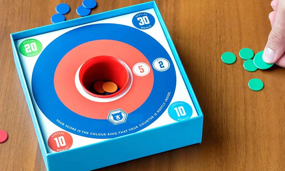 1 ou 2 jeux de puces avec cible - Primary Image