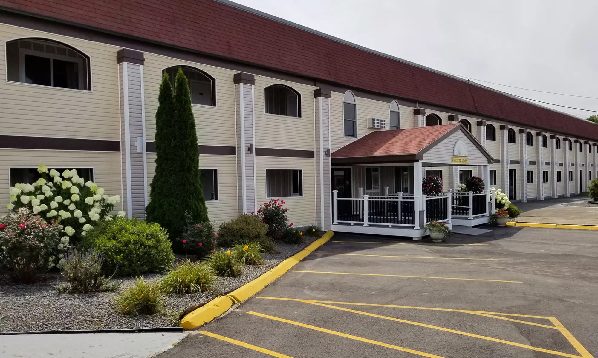 Stay at All Seasons Inn & Suites - Bourne in Massachusetts. Dates into October. - Primary Image