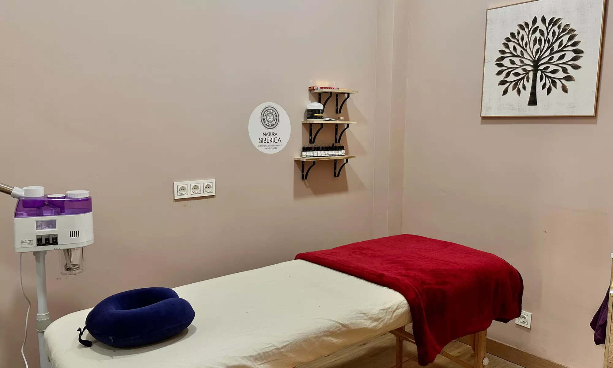 Sesión de micropigmentación efecto shadowing y diseño de cejas - Second Medium