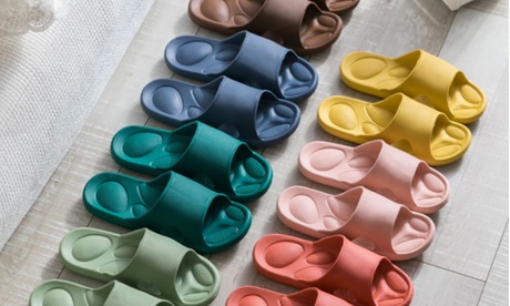 Sandali unisex disponibili in diverse misure e colori