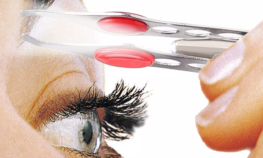 Tweezers with Built-In LED - Second Medium