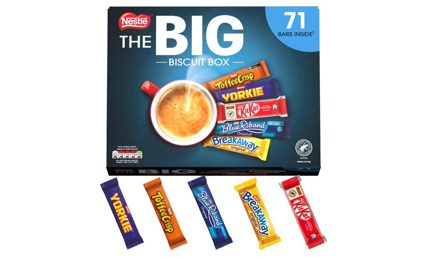 Image 1: Nestle 71-Piece Big Chocolate Biscuit Bar Box