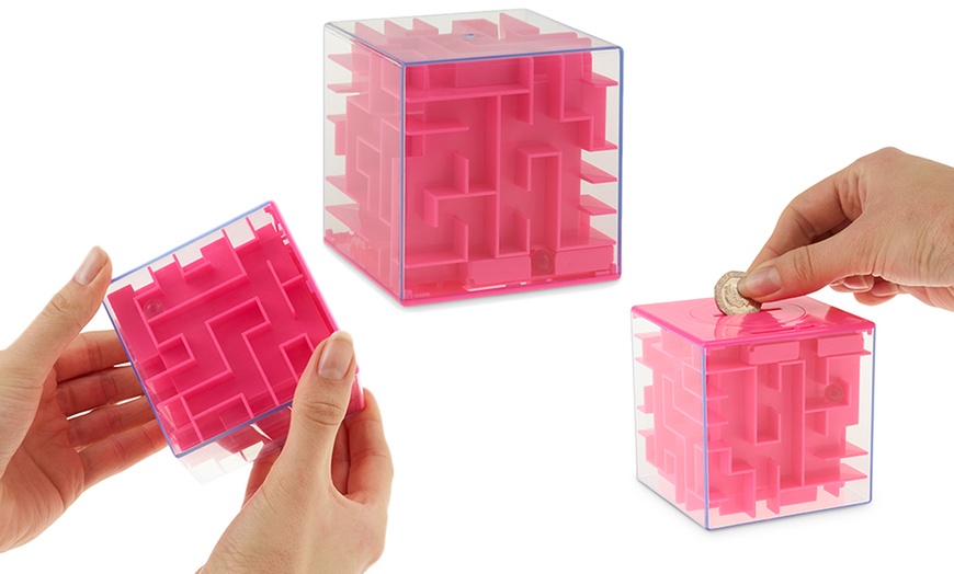 Image 6: Maze Puzzle Money Box