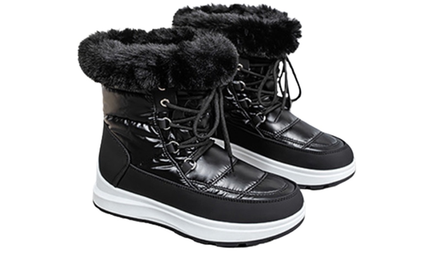 Image 4: Women's Trim Lace-Up Puffer Boots