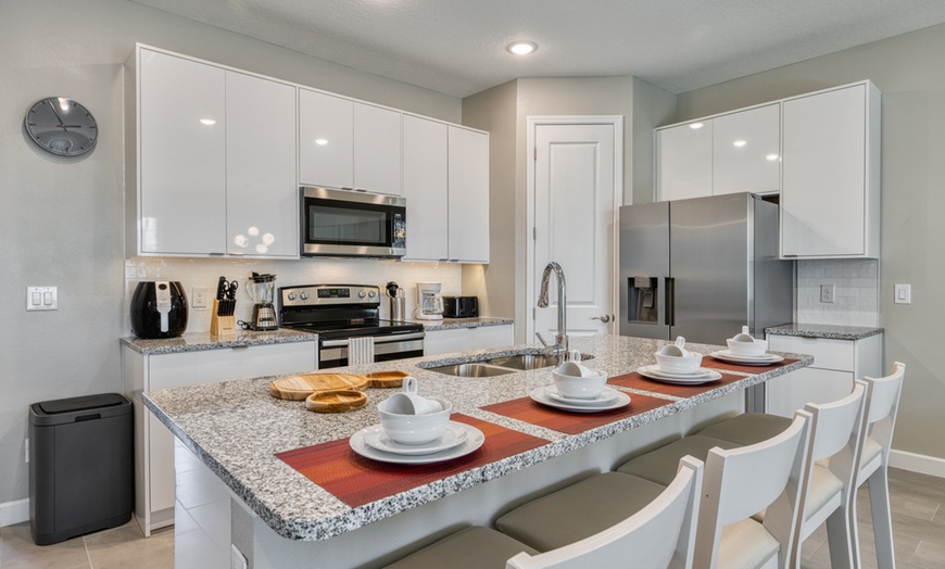 Image 22: Resort Retreat in Orlando’s Vacation Corridor with Private Pools