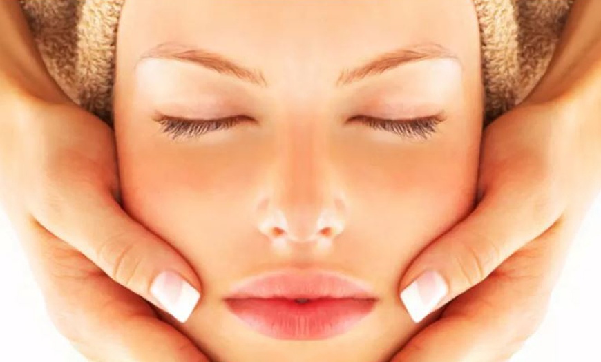 Image 1: Ritual con masaje, limpieza facial y electroporación opcional 