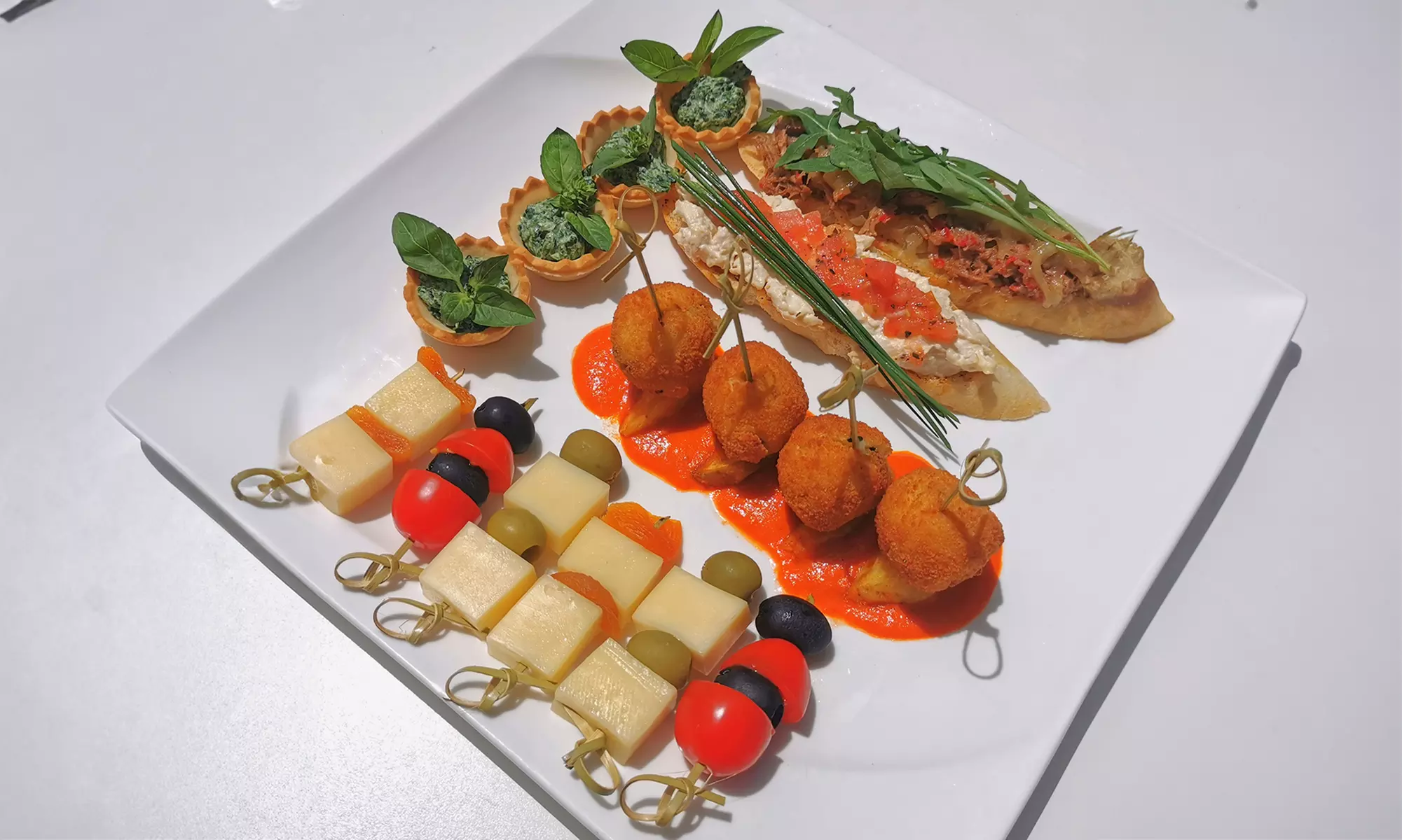 Day pass para 2 con cama balinesa y brunch o desayuno a elegir