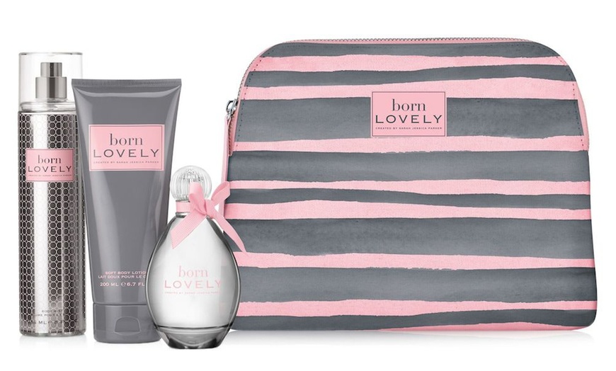 Image 2: Sarah Jessica Parker Born Lovely or Lovely Eau de Parfum Gift Set