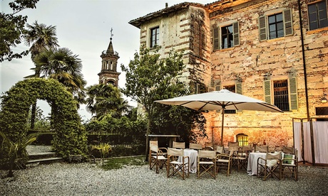 Monferrato: soggiorno in camera matrimoniale Standard o suite con colazione per 2 persone al Castello di Frassinello