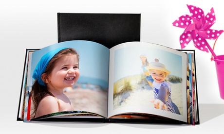 Fotolibro quadrato 20 x 20 cm con copertina in pelle da 20, 40, 60 o 100 pagine (sconto fino a 80%)