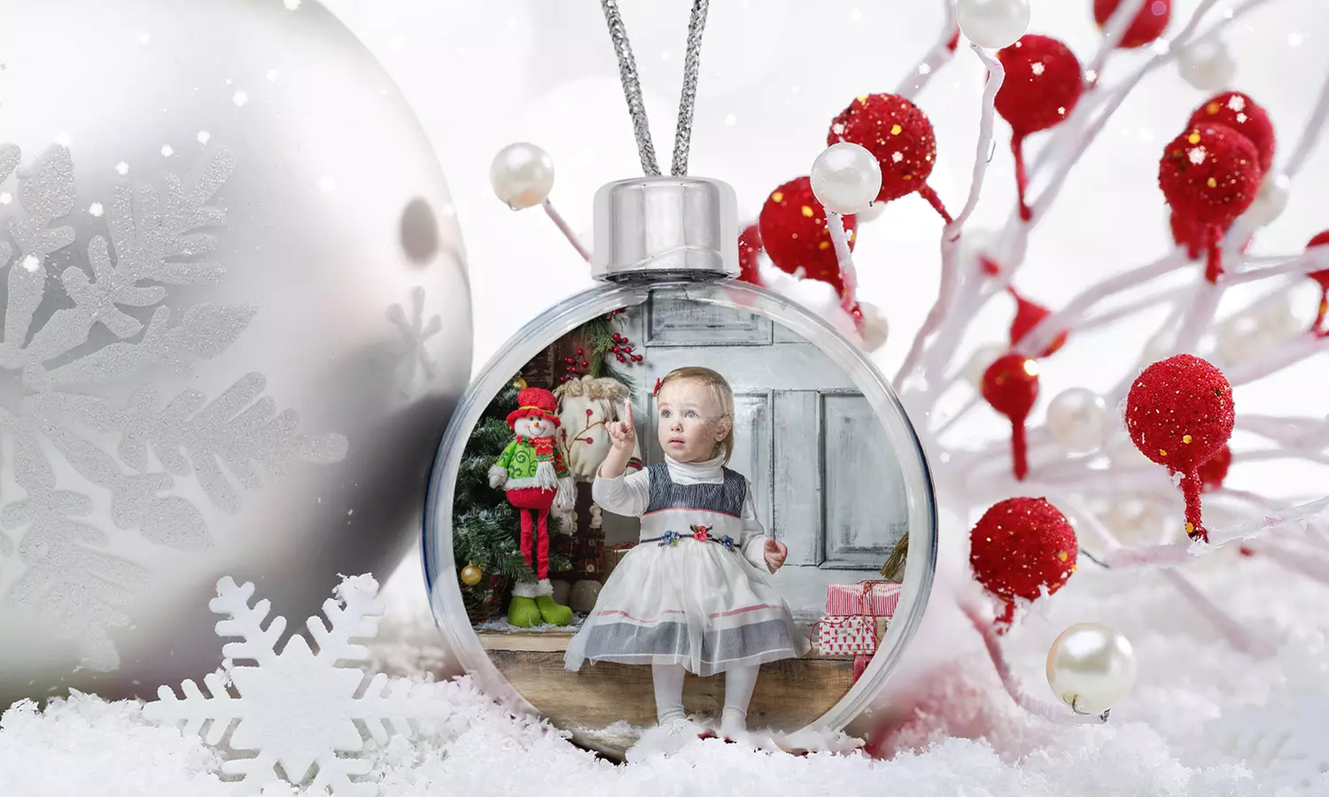 Personalised Christmas Bauble at Printerpix