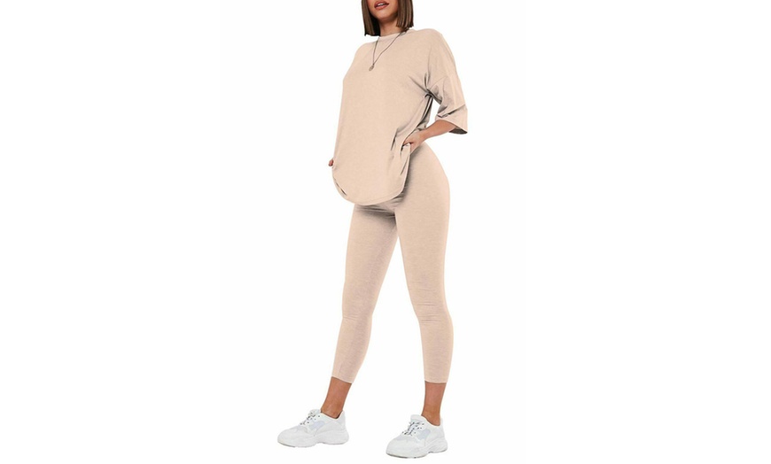 Image 2: Women's Oversized T-shirt and Leggings Co-Ords Lounge Set