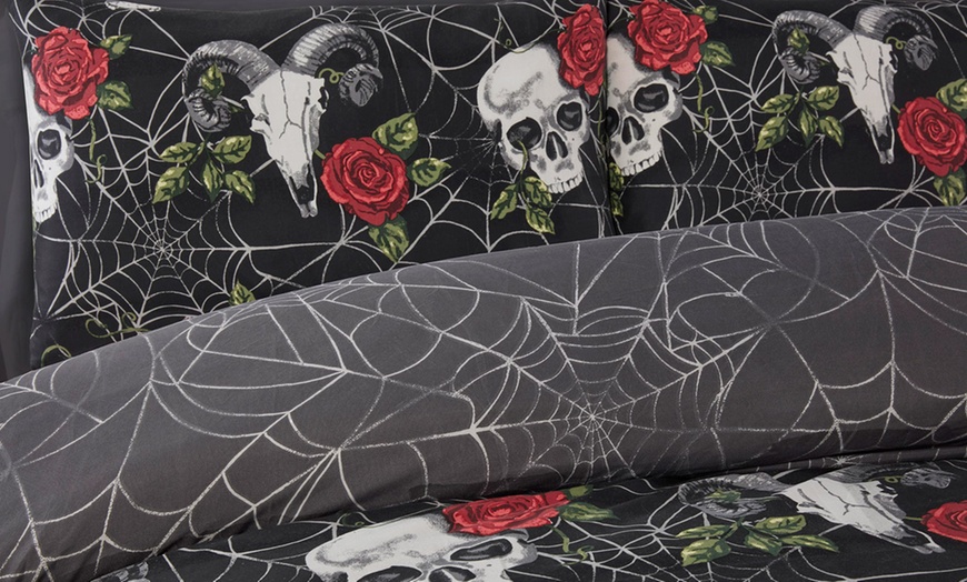 Image 8: Halloween Duvet Sets - Spooktacular Designs for Your Bedroom