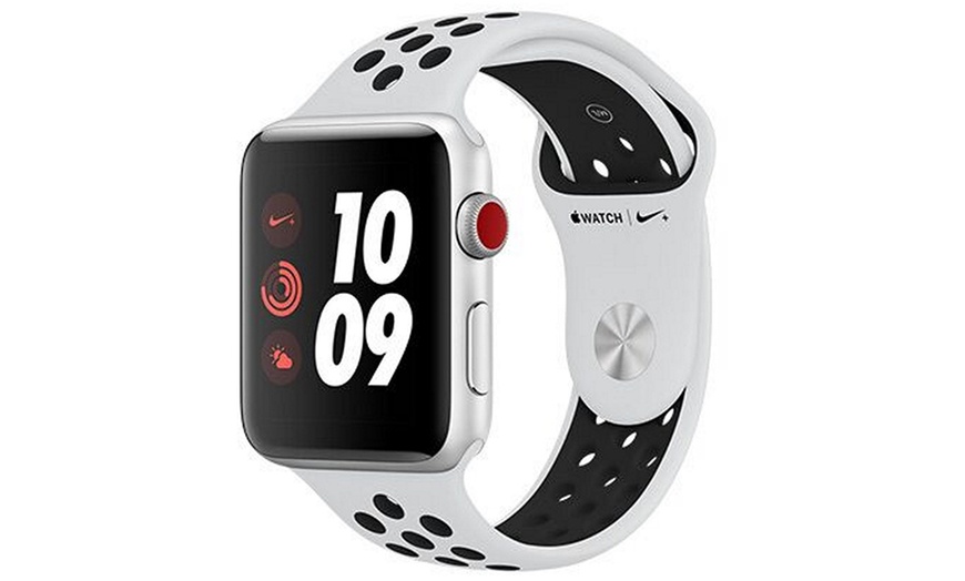 Image 12: Refurbished Apple Watch S3