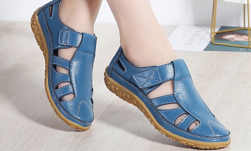 Image 17: Women's Retro-Style Sandals