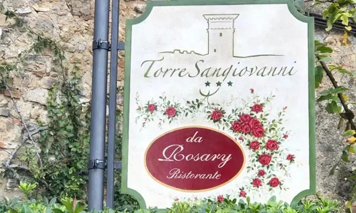 Todi, Perugia: soggiorno in camera Superior con colazione e cena