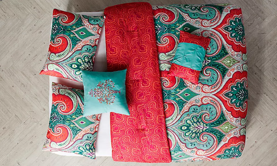 Casa Reál Reversible Quilt Set (4- or 5-Piece) - Second Medium