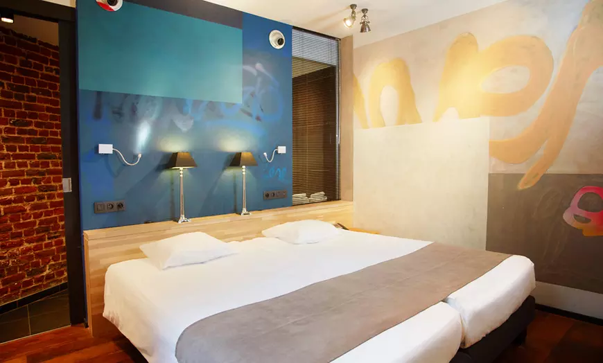 Image 13: Cœur de Bruxelles : chambre double Budget ou confort  avec pdj