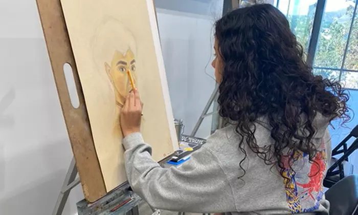 One, Two, or Three Classes for a 2-Hour Fine Art Class for One