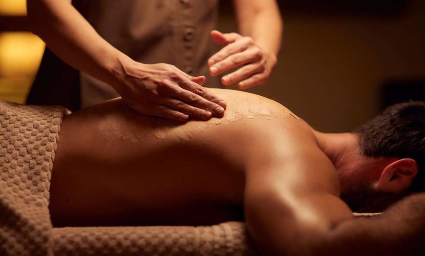 Image 2: Relax with 60, 90, or 120-Minute Pamper Package 