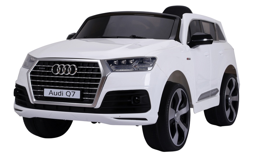 Image 8: Audi Q7 Electric Car For Children