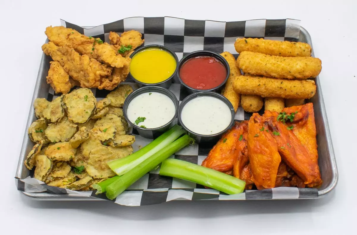 Bar Fare at Dick's Last Resort - Indianapolis