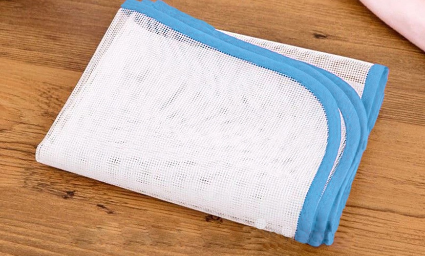 Image 5: Heat-Resistant Ironing Pad