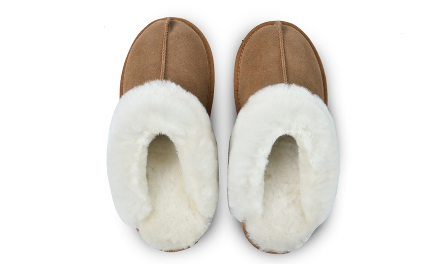 Image 4: Women's Islander Sheepskin Slippers