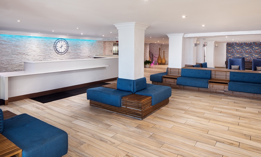 Image 25: Member-Only Deal: Allegria Hotel