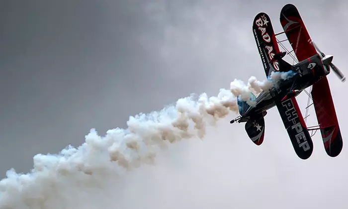 Vliegen in een stuntvliegtuig