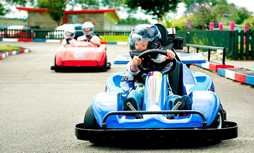 Image 5: New Pontins Holiday Parks