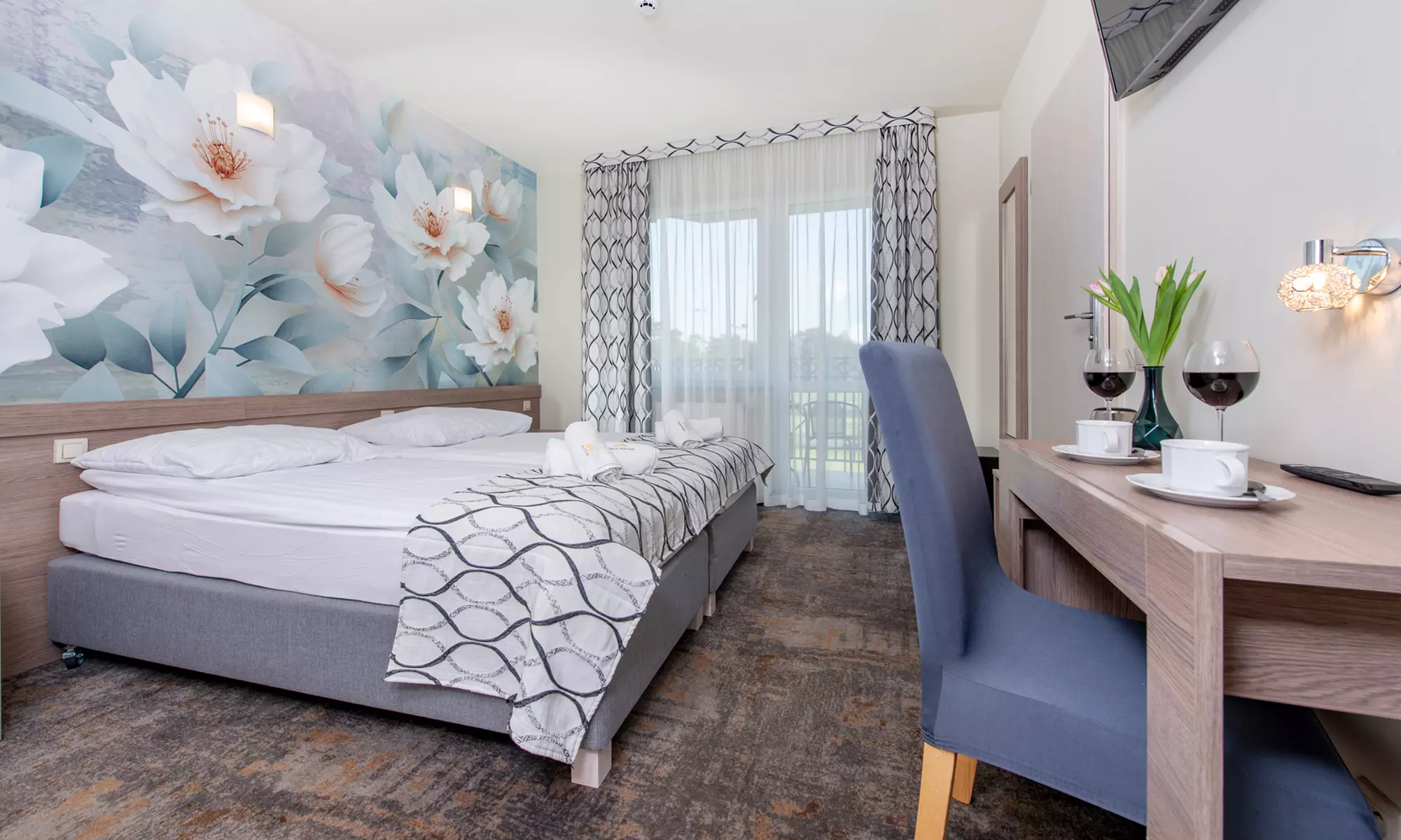 Wybrzeże: pokój dla 2 osób ze śniadaniami lub wyżywieniem HB i sauną