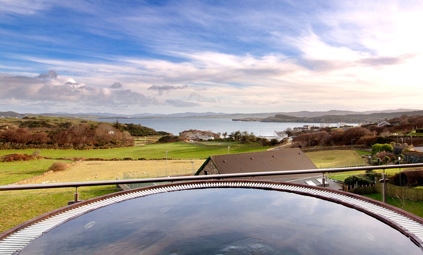 Image 2: Co. Donegal: 4* 2-or 3-Night Stay with Breakfast