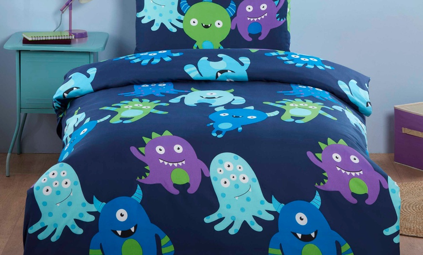 Image 2: Children's Easy Care Duvet Sets
