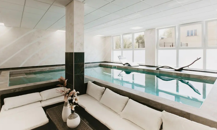 Image 3: Piscine privatisée Secret Pool : parenthèse détente en Alsace