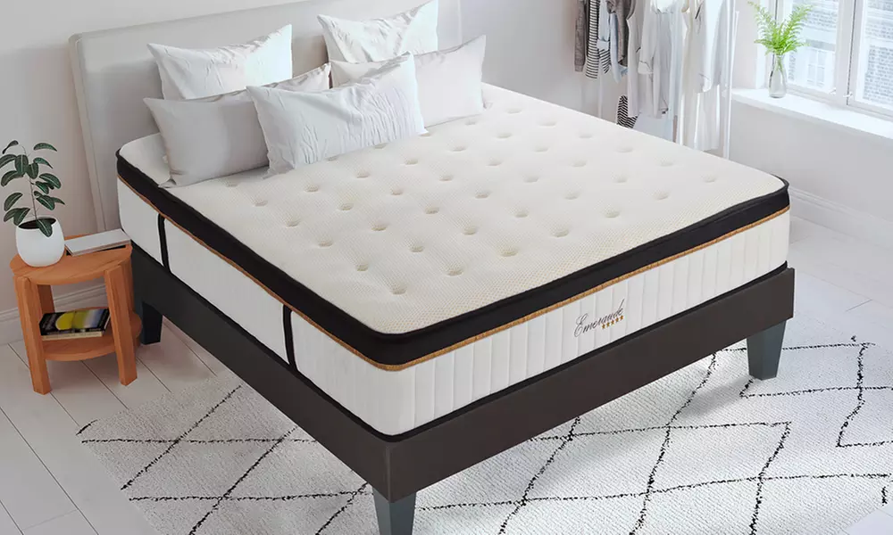 Matelas Emeraude à mémoire de forme et mousse HyperSoft, 24 cm, pour un maintien du corps optimal, sommier en option - Primary Image