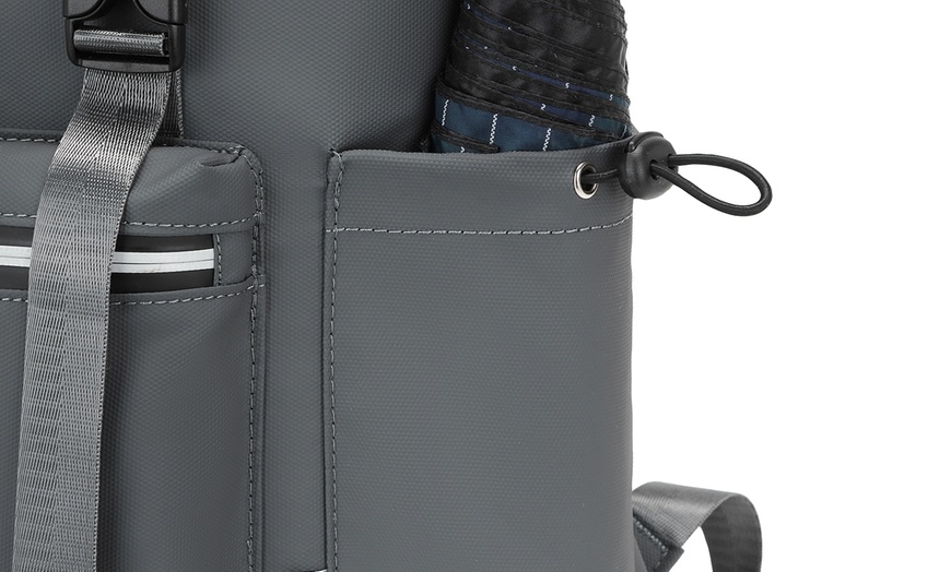 Image 8: Sac à dos avec chargeur USB