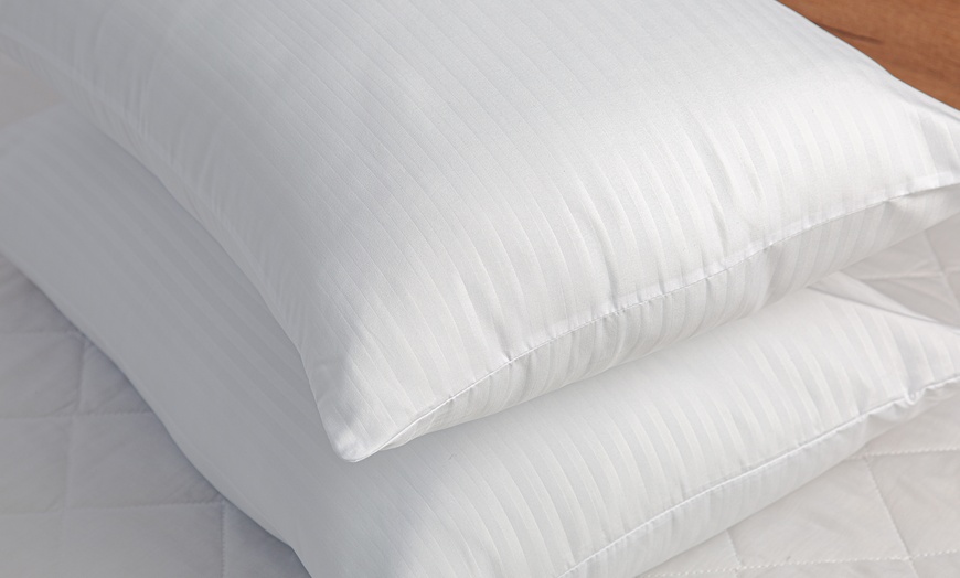 Image 2: Slumberdown Sleepwell Pillows