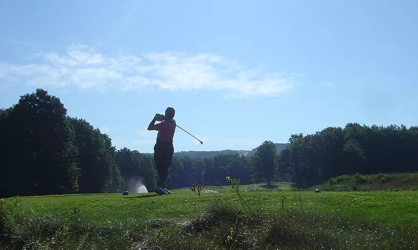 2 Days of Unlimited 9-Hole Golf & 1-Night Stay, for 2 people