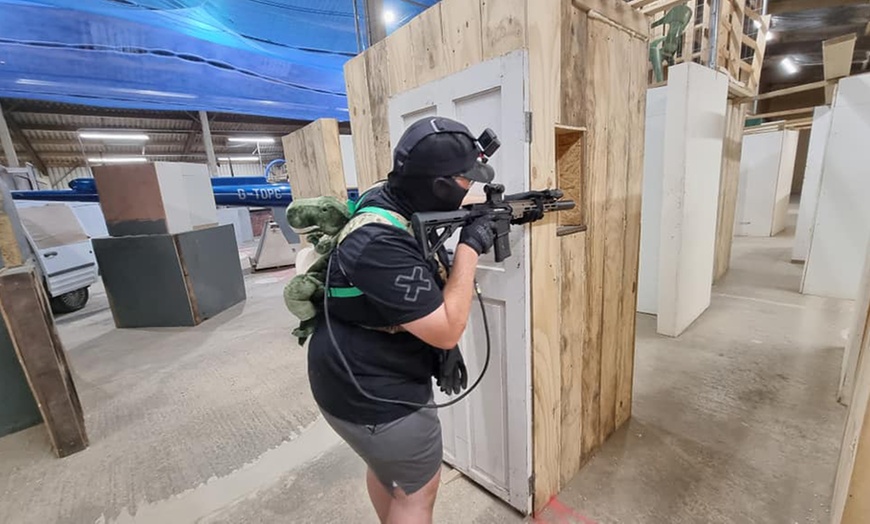 Image 4: Experience an Immersive Airsoft Session for One to Four People