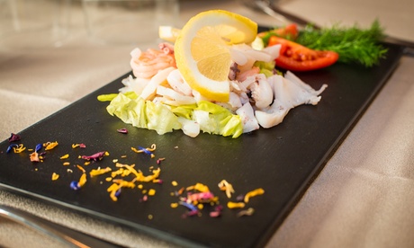 Menu di pesce con dolce e calice di vino per 2 o 4 persone al ristorante Graziemamma (sconto fino a 60%)