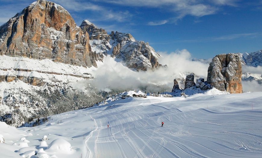 Image 4: Dolomiten: Standard-Doppelzimmer mit Halbpension, Snacks und Spa