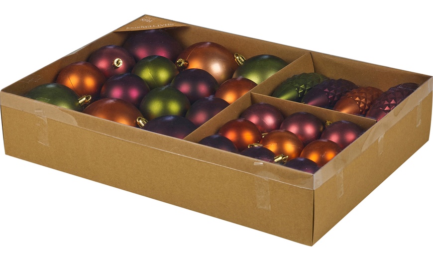 Image 13: 31-Piece Christmas Bauble Set