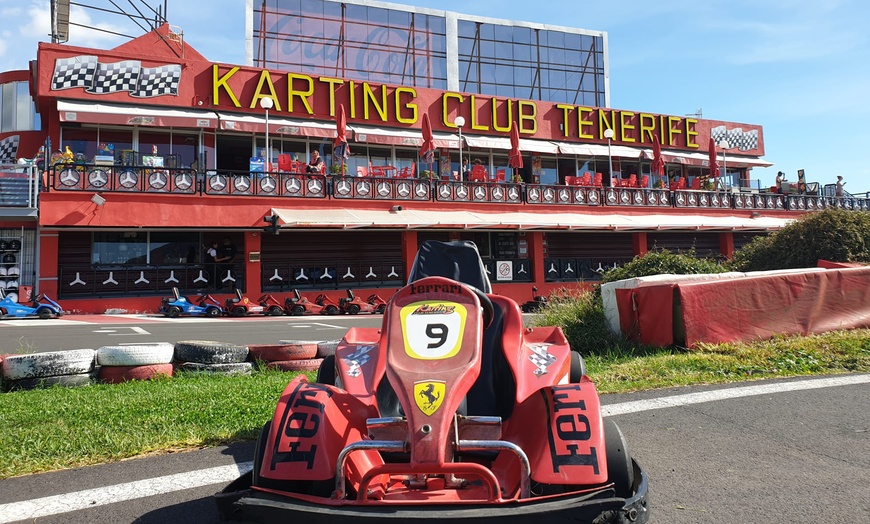 Image 4: ¿List@ para sentir adrenalina? 12 minutos de kart en circuito a elegir