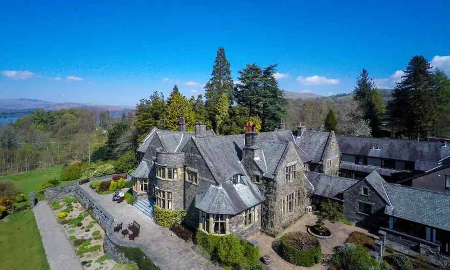 4* Lake District: Luxury Stay for 2 with Scenic Lake Cruise