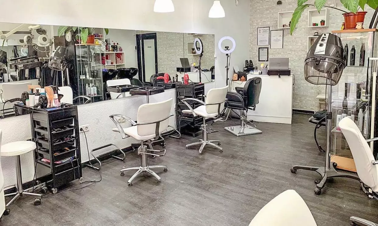 Sesión de peluquería a elegir