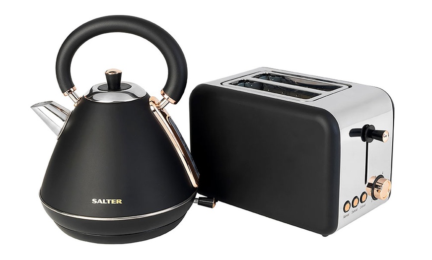 Image 2: Salter Rose Gold Kettle and Toaster Set