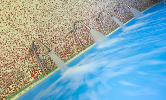 Spa privado con botella de cava y frutas para 2 con opciones extra