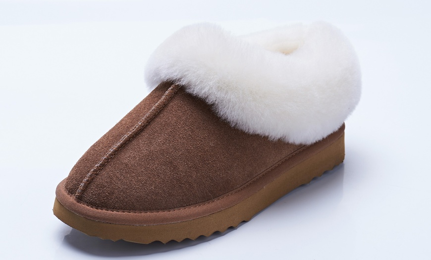 Image 5: Women's Sheepskin Slipper Boots