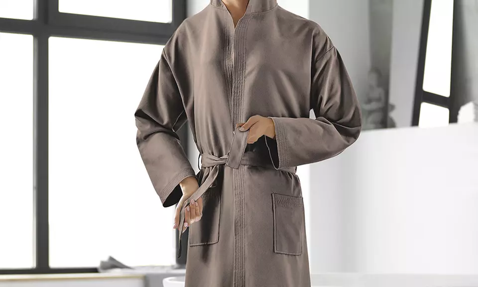 Accappatoio in microfibra con trattamento super assorbente